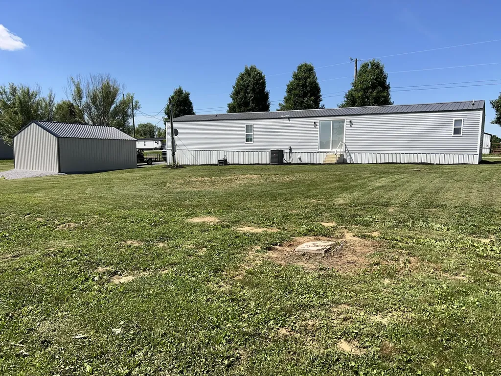 71 Log Cabin Lane Ewing KY 41039