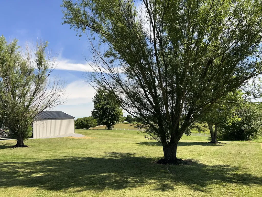 71 Log Cabin Lane Ewing KY 41039