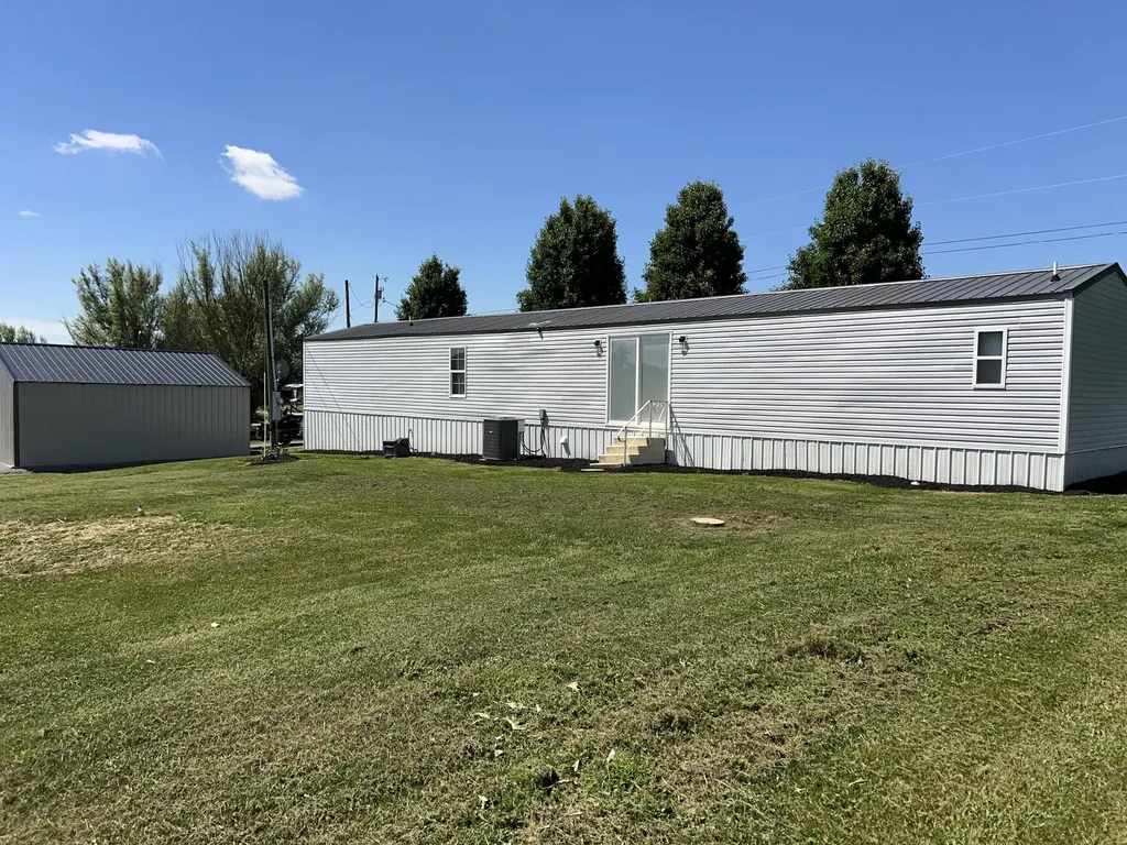 71 Log Cabin Lane Ewing KY 41039