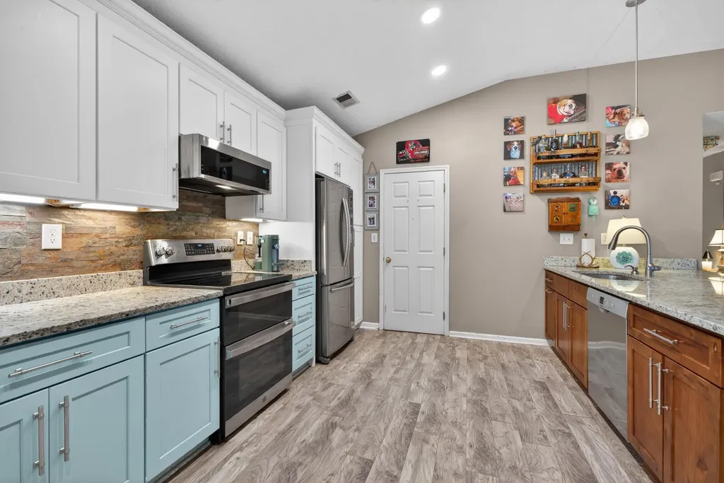 217 Woodbrook Place Lexington KY 40511