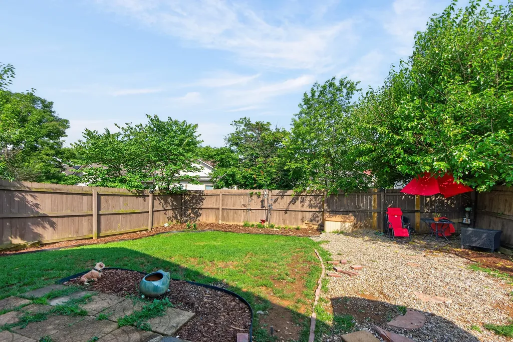 217 Woodbrook Place Lexington KY 40511