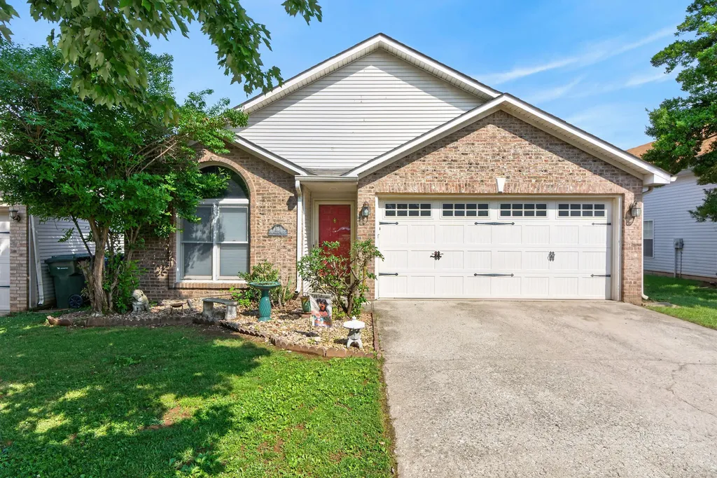 217 Woodbrook Place Lexington KY 40511