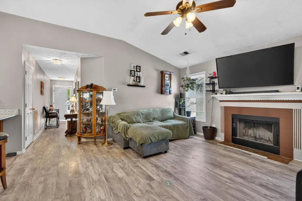 217 Woodbrook Place Lexington KY 40511