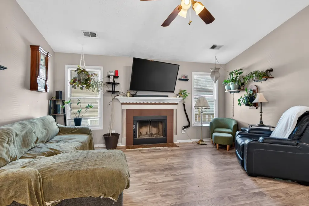 217 Woodbrook Place Lexington KY 40511