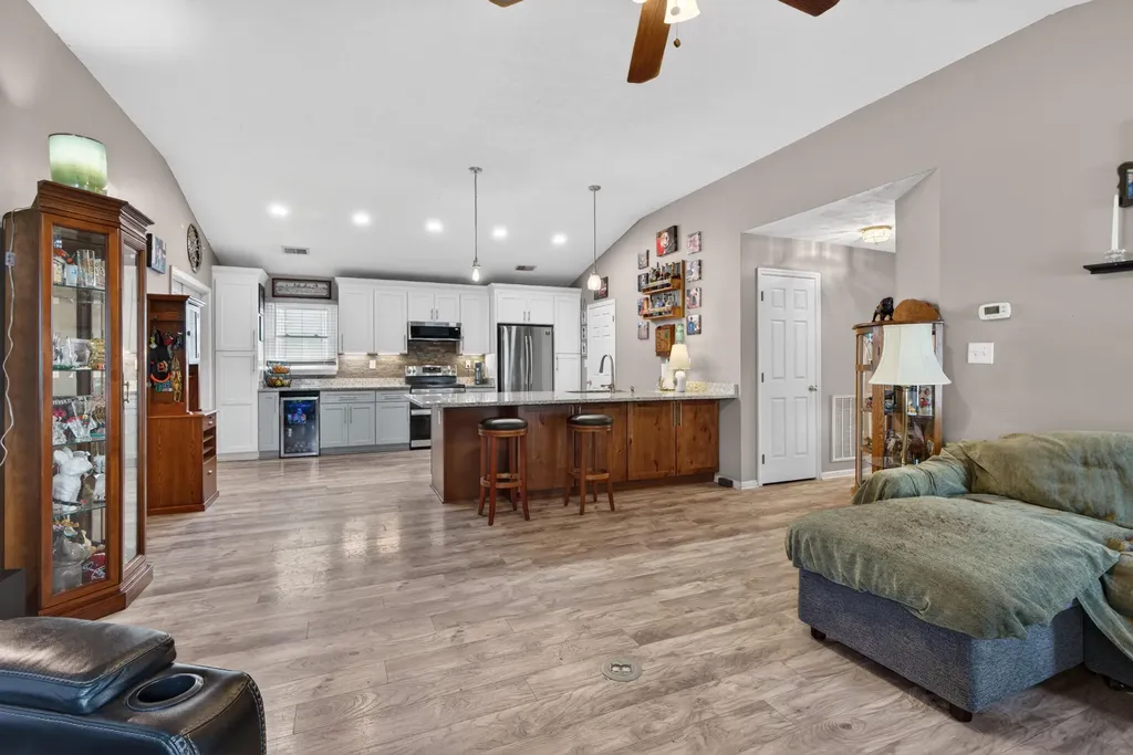 217 Woodbrook Place Lexington KY 40511