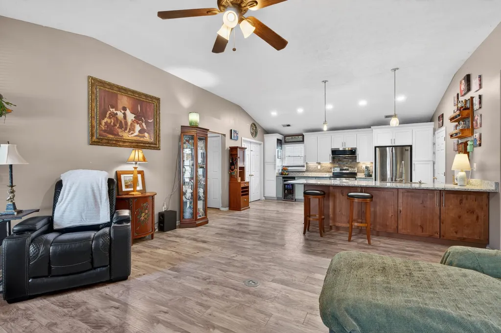 217 Woodbrook Place Lexington KY 40511