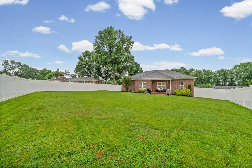 208 Andrew Drive Hopkinsville KY 42240