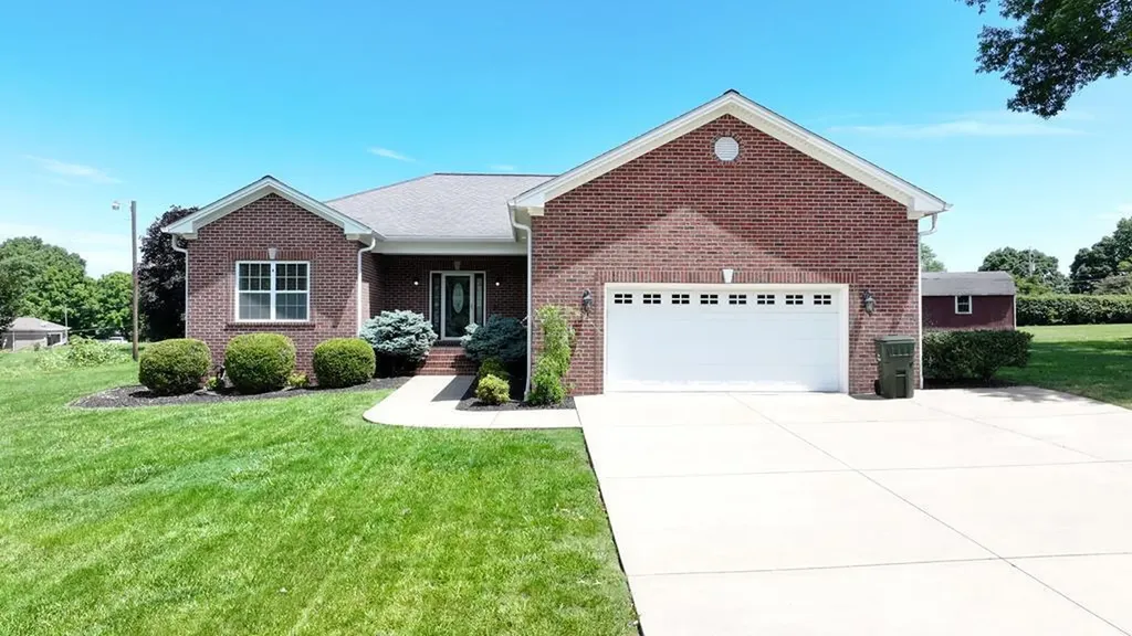 208 Andrew Drive Hopkinsville KY 42240
