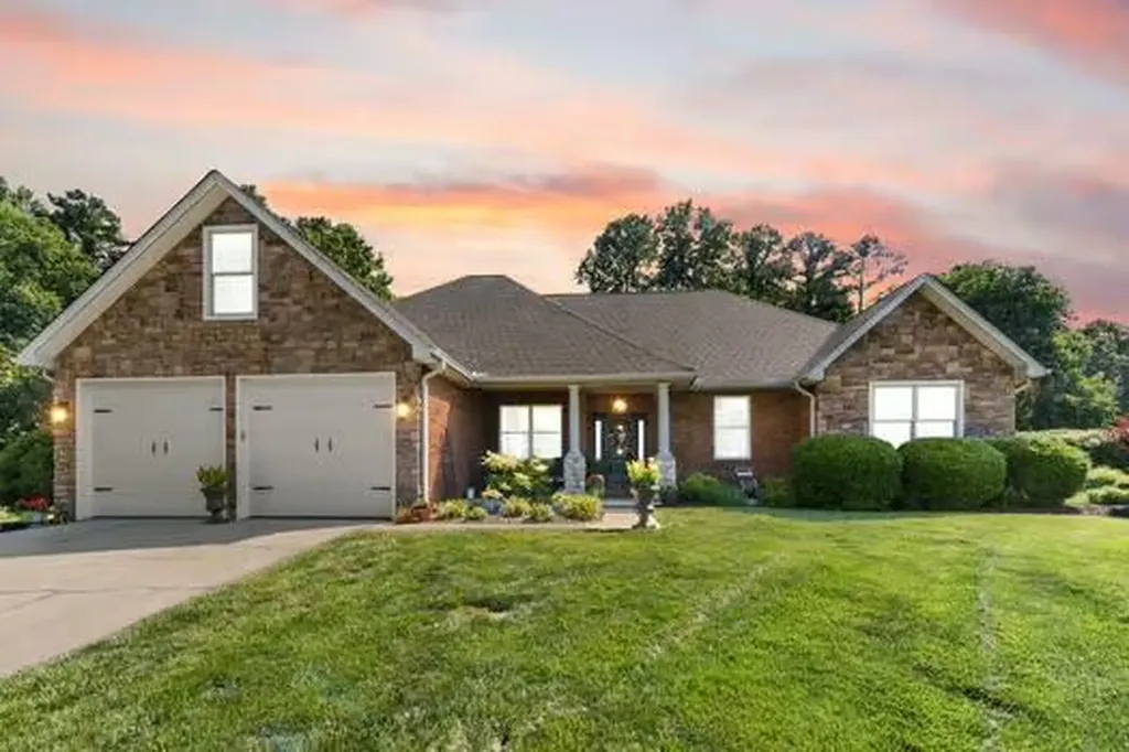 42 Deerfoot Drive London KY 40741