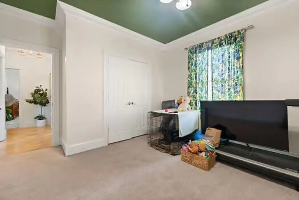 42 Deerfoot Drive London KY 40741