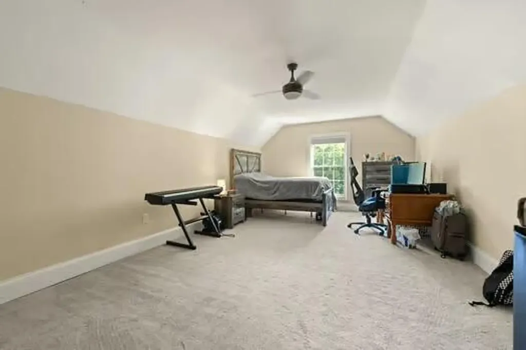 42 Deerfoot Drive London KY 40741