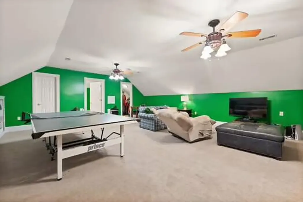 42 Deerfoot Drive London KY 40741