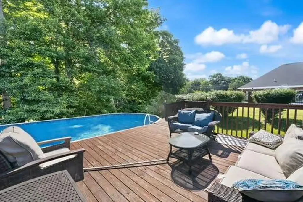 42 Deerfoot Drive London KY 40741