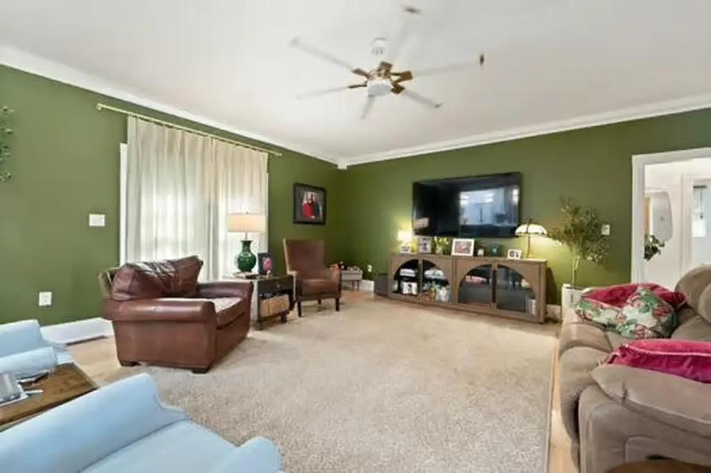 42 Deerfoot Drive London KY 40741