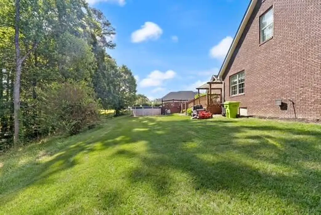 42 Deerfoot Drive London KY 40741