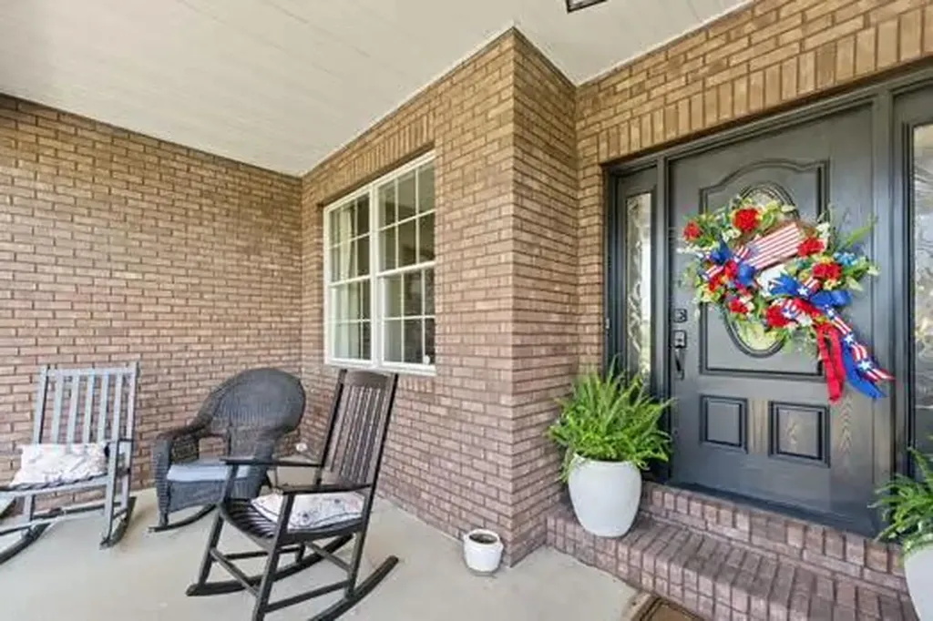 42 Deerfoot Drive London KY 40741