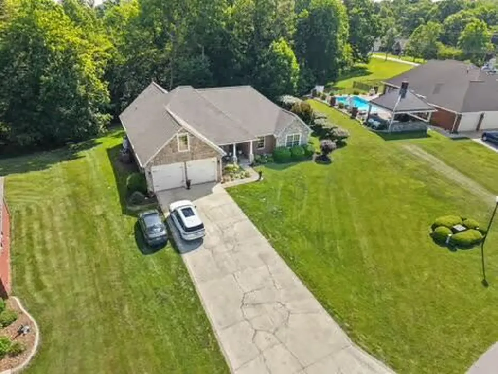 42 Deerfoot Drive London KY 40741