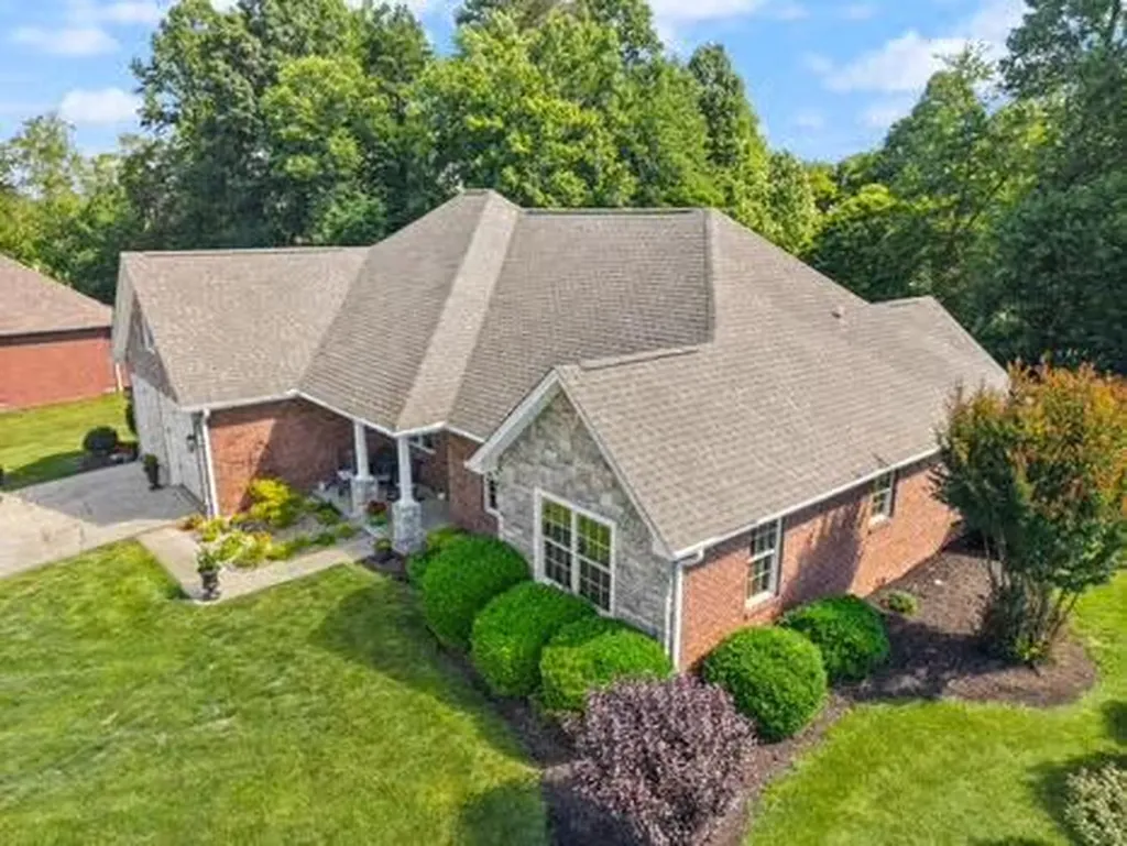 42 Deerfoot Drive London KY 40741