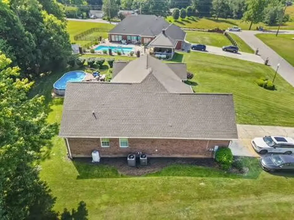 42 Deerfoot Drive London KY 40741