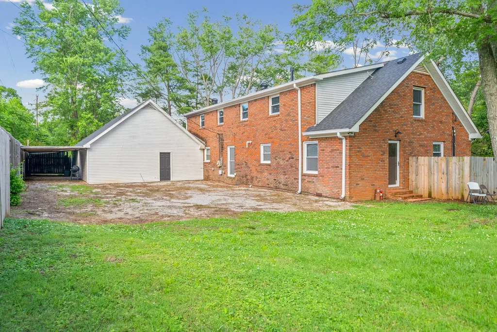 635 Country Club Lane Hopkinsville KY 42240