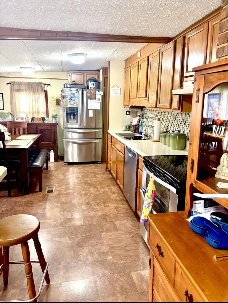 908 Manchester Avenue Middlesboro KY 40965