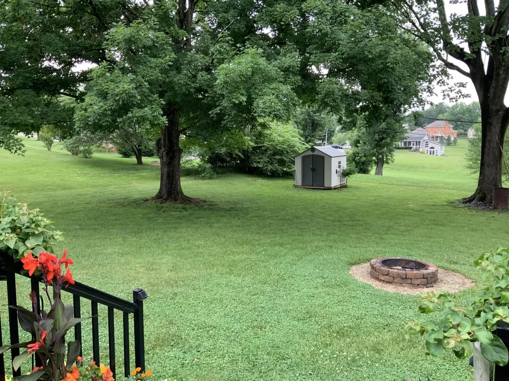 103 Green Hill Park Drive Somerset KY 42501