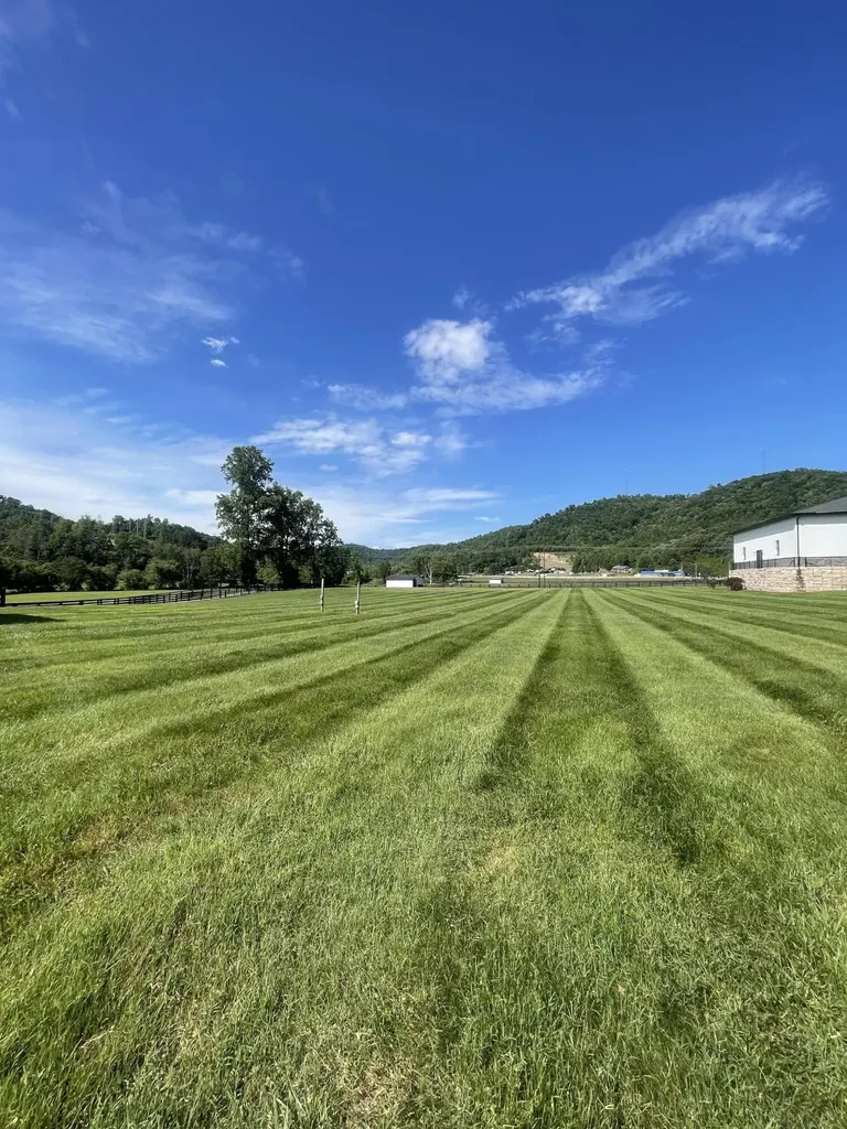 6606 S S Us Highway 25e Flat Lick KY 40935