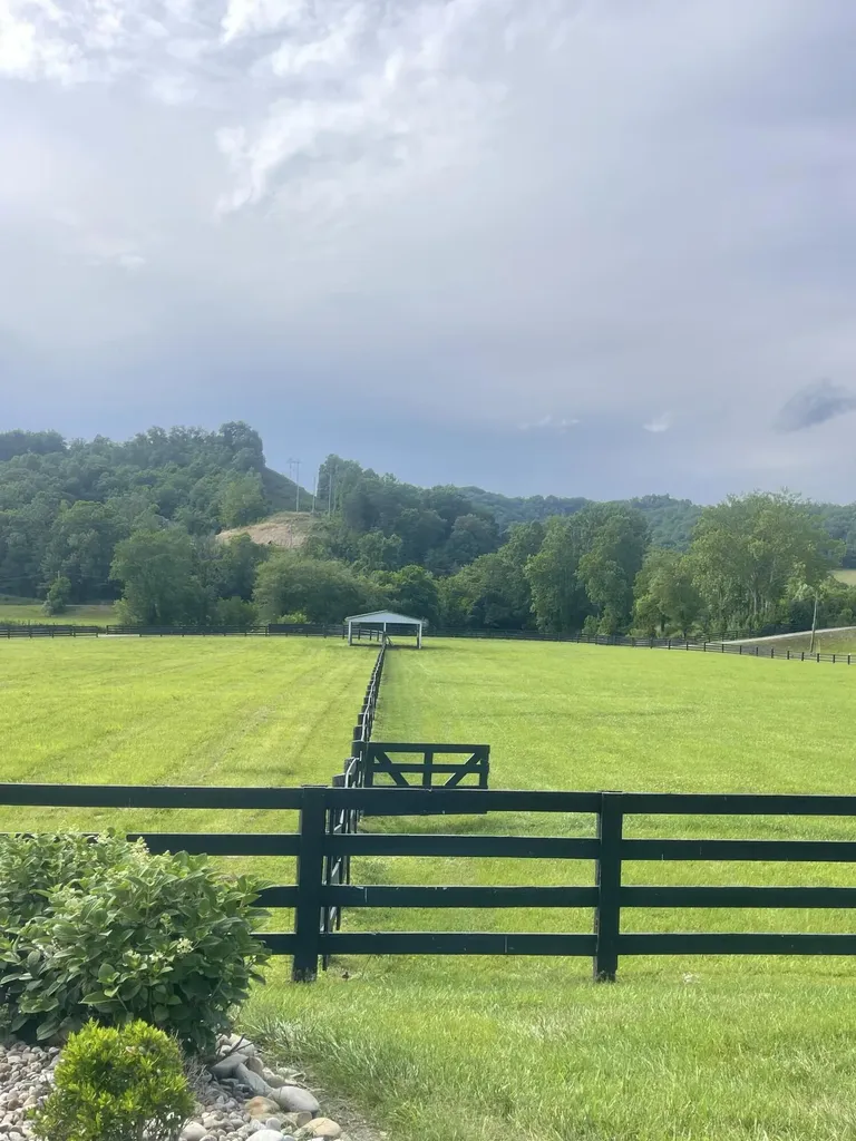 6606 S S Us Highway 25e Flat Lick KY 40935