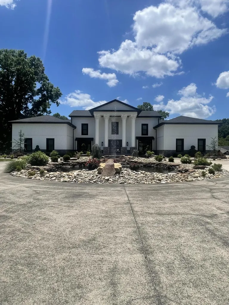 6606 S S Us Highway 25e Flat Lick KY 40935