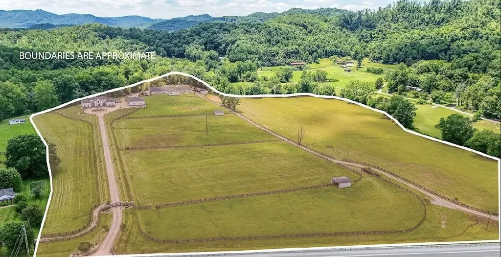 6606 S S Us Highway 25e Flat Lick KY 40935