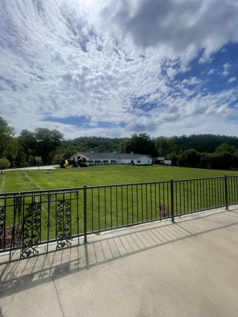 6606 S S Us Highway 25e Flat Lick KY 40935