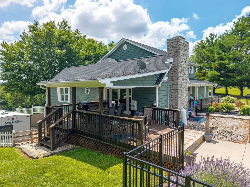 2003 Merlin Avenue Somerset KY 42503