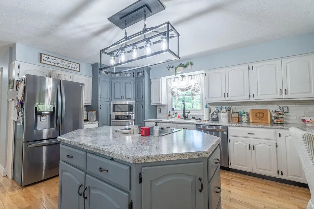2003 Merlin Avenue Somerset KY 42503