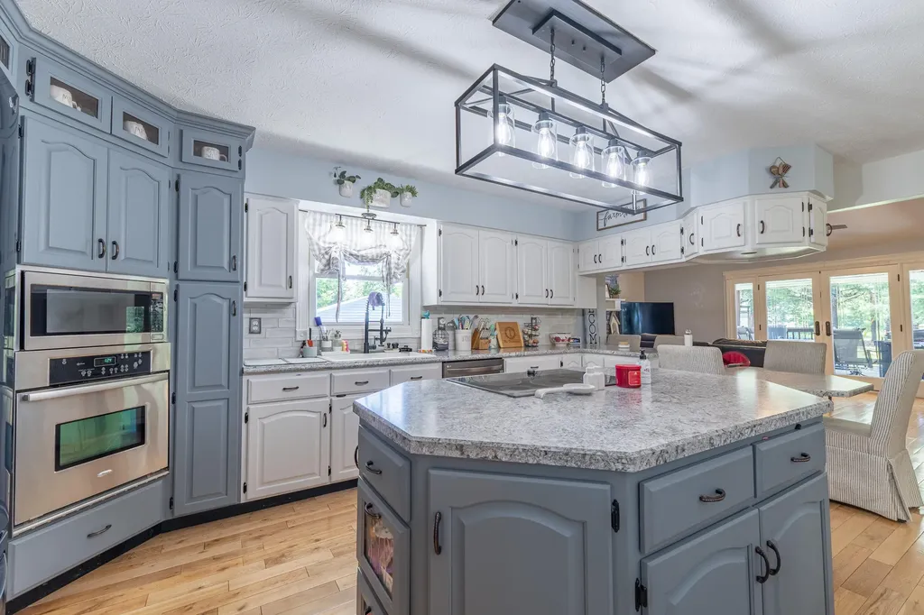 2003 Merlin Avenue Somerset KY 42503