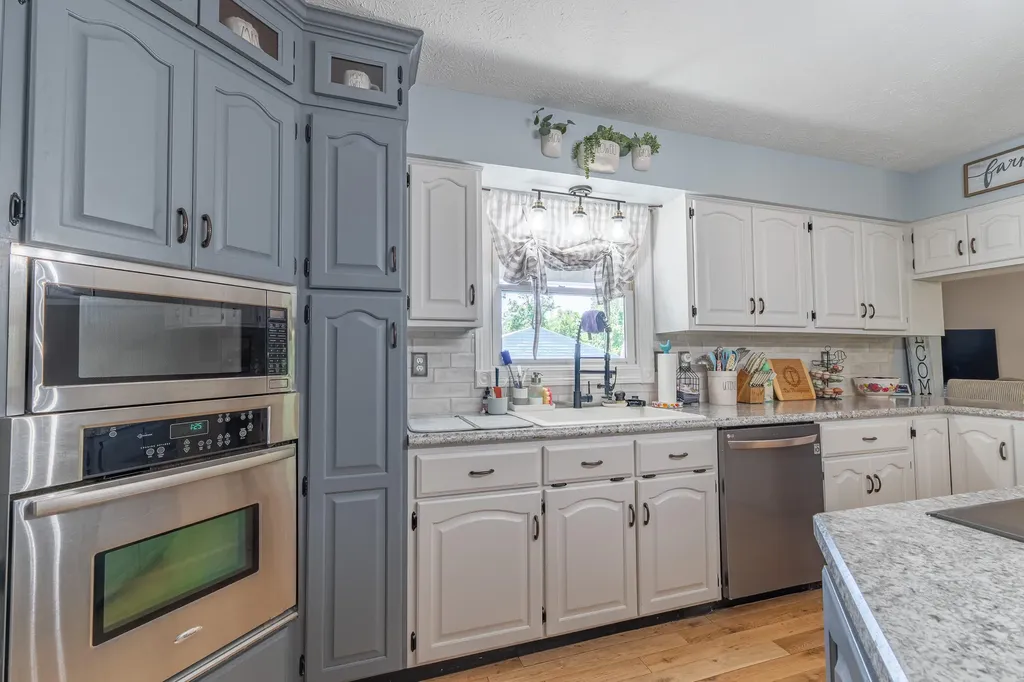 2003 Merlin Avenue Somerset KY 42503