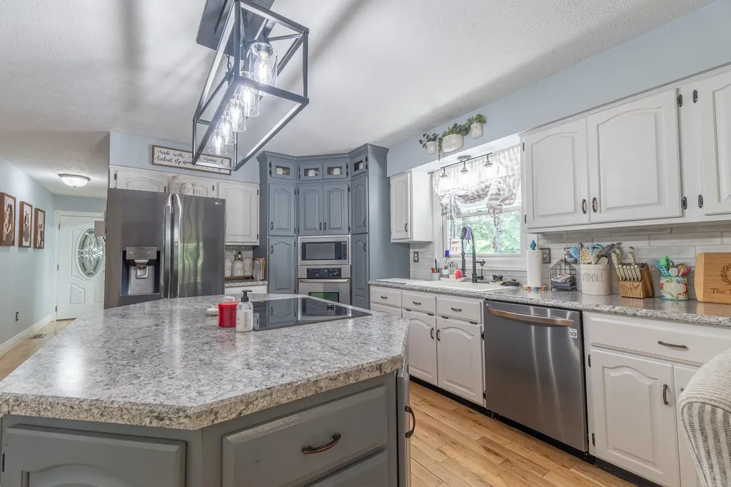 2003 Merlin Avenue Somerset KY 42503