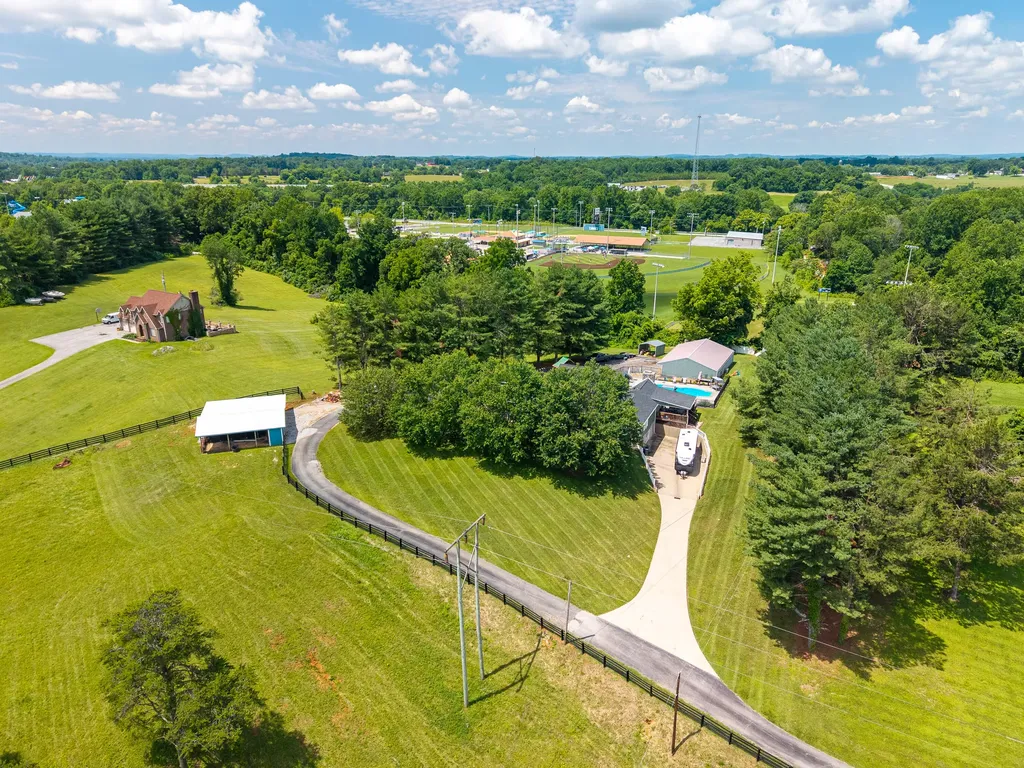 2003 Merlin Avenue Somerset KY 42503