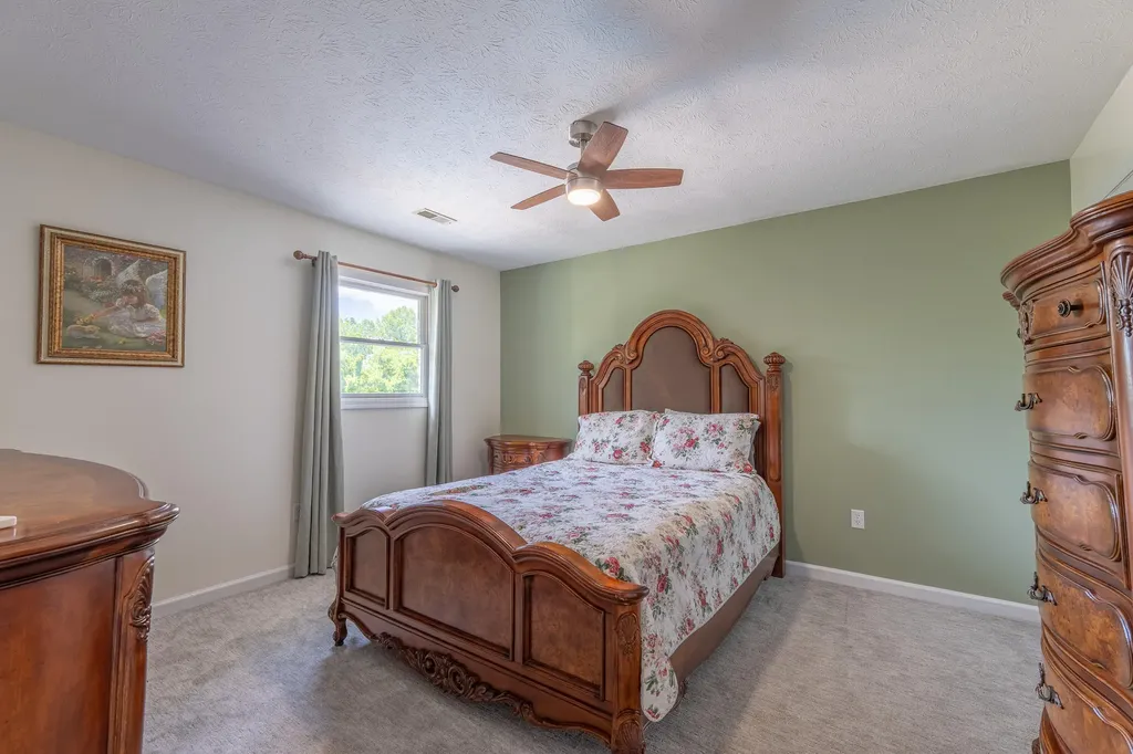 2003 Merlin Avenue Somerset KY 42503