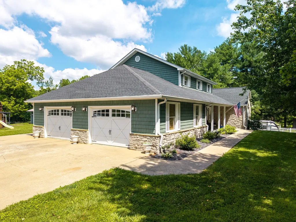 2003 Merlin Avenue Somerset KY 42503