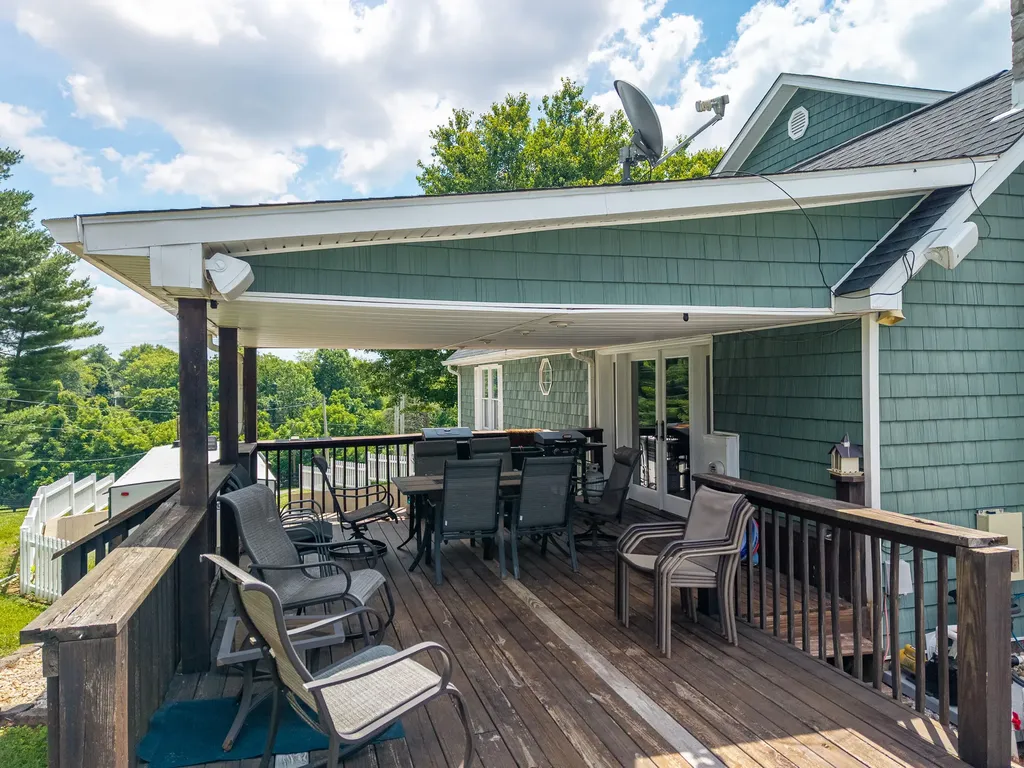 2003 Merlin Avenue Somerset KY 42503