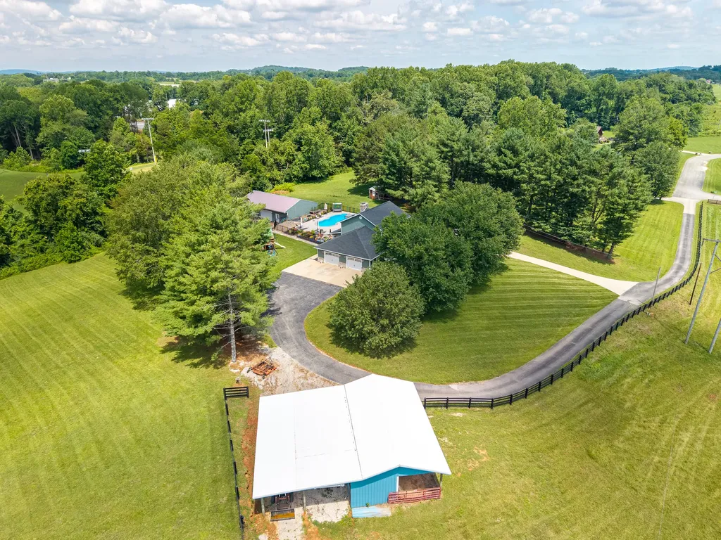 2003 Merlin Avenue Somerset KY 42503