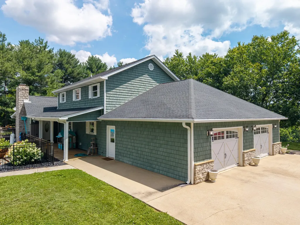 2003 Merlin Avenue Somerset KY 42503