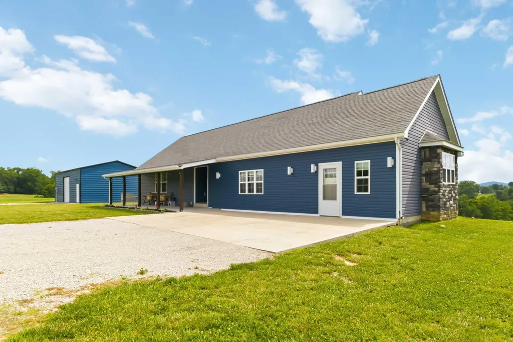 520 Pioneer Lane Brodhead KY 40409