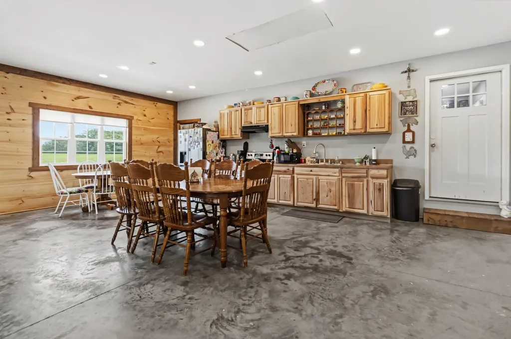520 Pioneer Lane Brodhead KY 40409