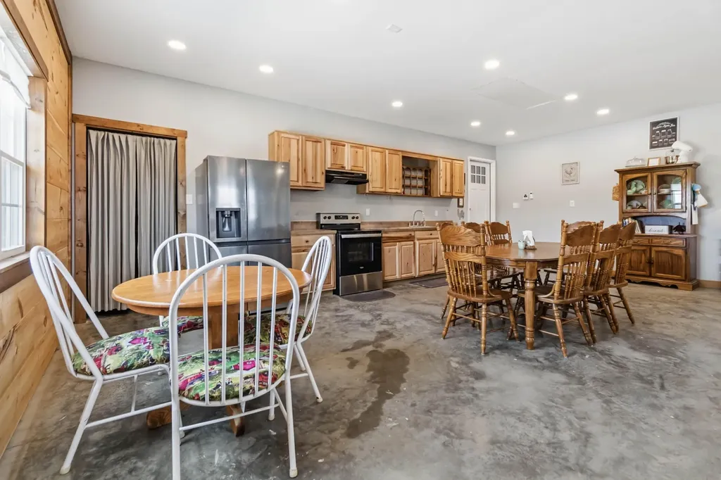 520 Pioneer Lane Brodhead KY 40409