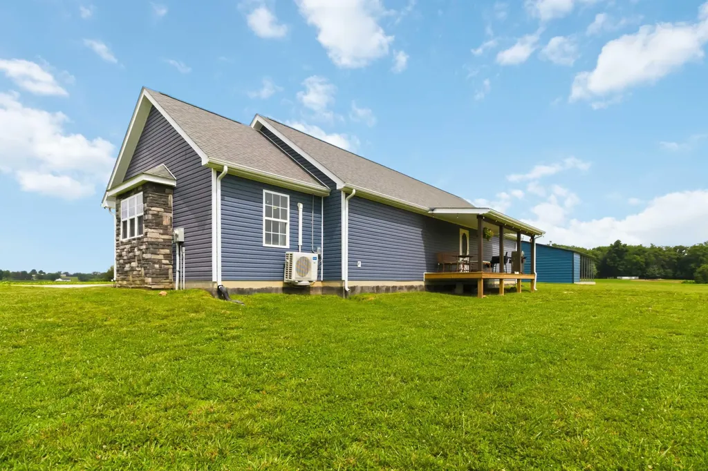 520 Pioneer Lane Brodhead KY 40409
