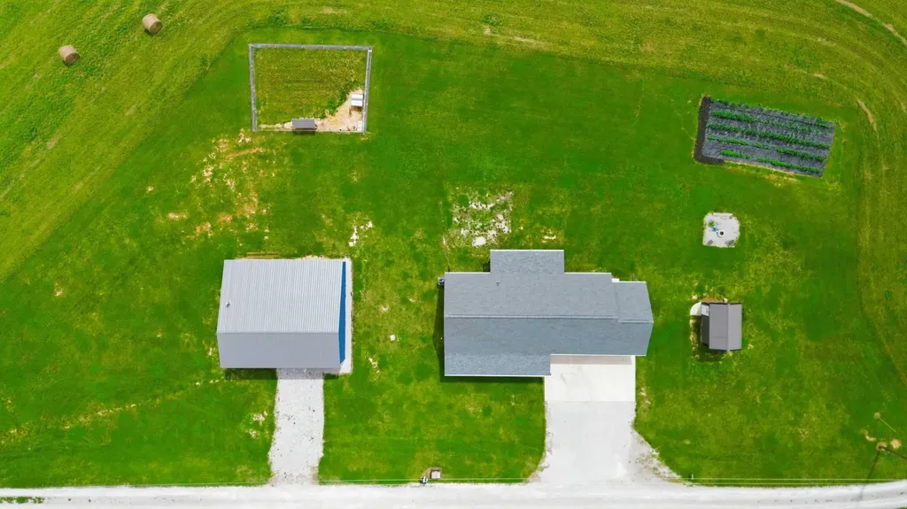 520 Pioneer Lane Brodhead KY 40409