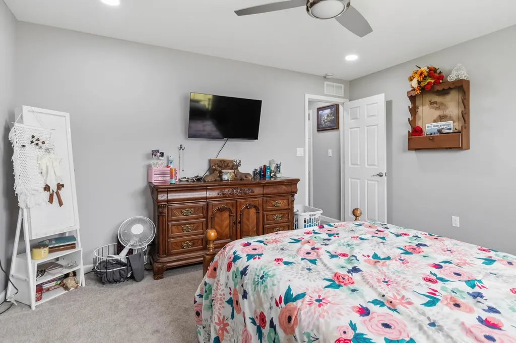 520 Pioneer Lane Brodhead KY 40409