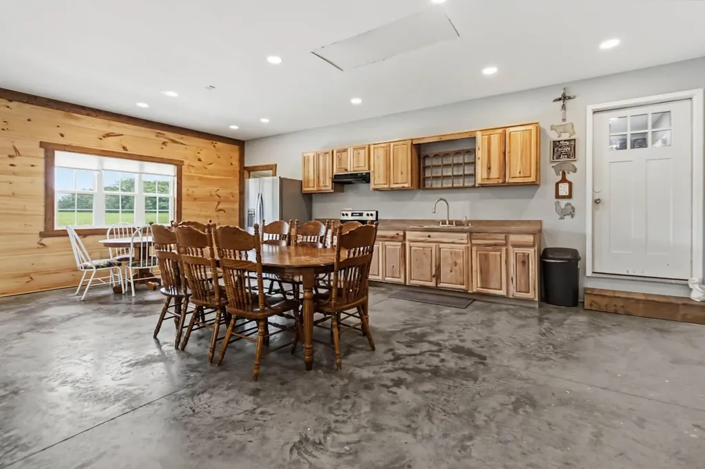 520 Pioneer Lane Brodhead KY 40409