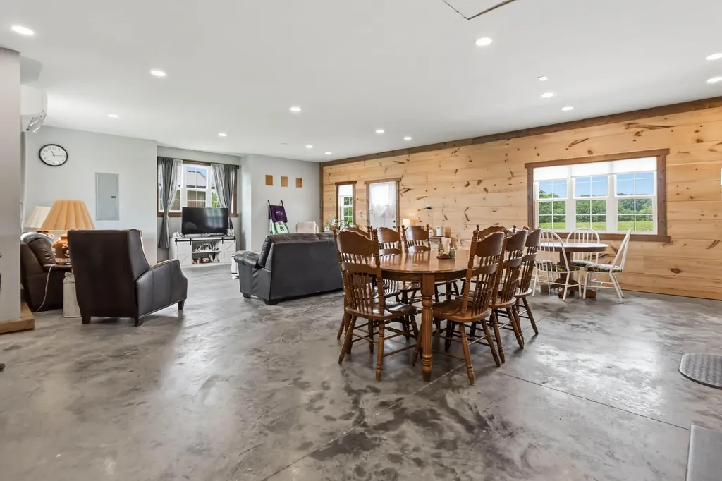 520 Pioneer Lane Brodhead KY 40409